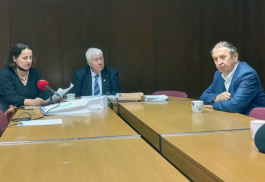 Доц. др Мијана Кубурић Мацура добитница награде „Павле и Милка Ивић”bla