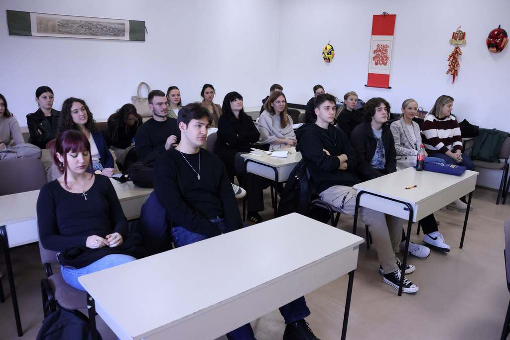 Предавање о кинеским вртовима и Кинеском зиду